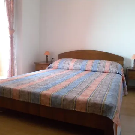 Appartement Apartment Pavicini 1 *